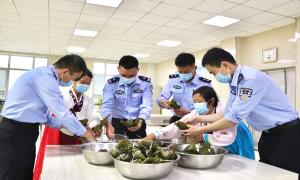 警营“粽” 警民情