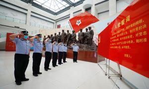 重温入党经历 寻找红色印记