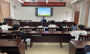 宝圩边境派出所深入辖区中学开展法制宣传教育活动