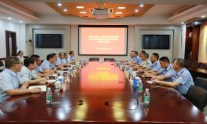 洋浦出入境边防检查站与国投洋浦港有限公司开展党建共建活动