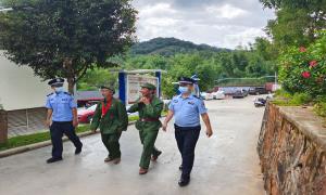 铭记历史！听对越自卫反击战老兵讲故事