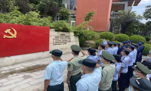 防城港港口边境管理大队联合开展“同心跟党走 喜迎二十大”主题党日活动