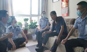 南坪出入境边防检查站开展“走访驻地老兵 共忆峥嵘岁月”主题活动