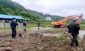 闻“汛”而动 池南边境派出所民警勇挑重担
