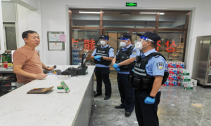 南坪边境派出所扎实开展反诈骗宣传行动