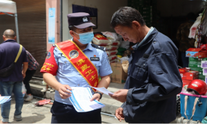 战“疫”一线民警张国华