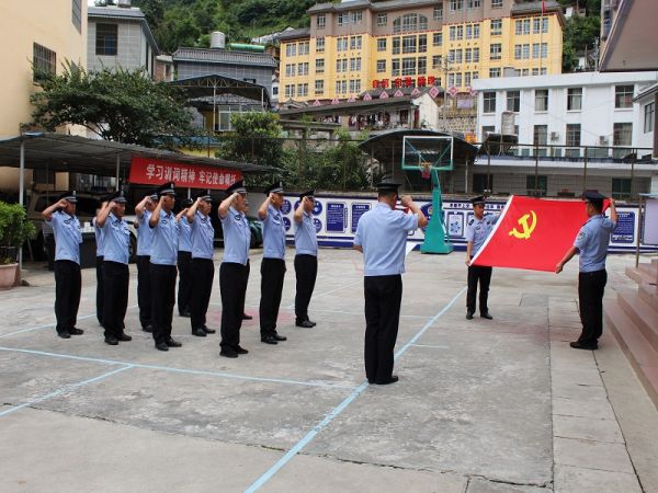 图片2.jpg 图片2.jpg