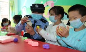 幼儿园里过中秋 传承传统文化