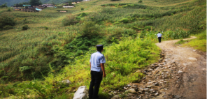 跋山涉水高效办证 引发群众好评连连