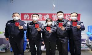 圈河移民管理警察别样方式迎接人民警察节