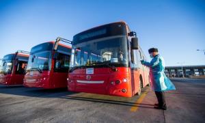二连出入境边防检查站高效服务 助力224辆“中国制造”走出国门  　　