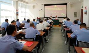 皇岗出入境边防检查站“三学三实”推动主题教育走深走实