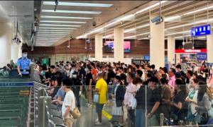 超级黄金周前两日，皇岗、福田口岸出入境客流逾38.5万人次 