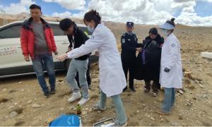 一面“奔波”1000余公里的锦旗