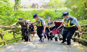 “边关护游”警务 全力保障全国首个跨境旅游合作区安全有序