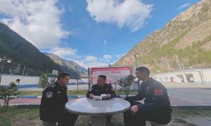 林芝边境管理支队各级开展学习宣讲活动深切缅怀毛泽东同志