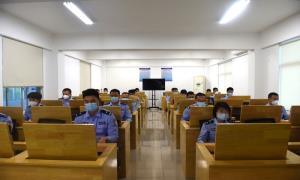 关爱民警从“心”开始