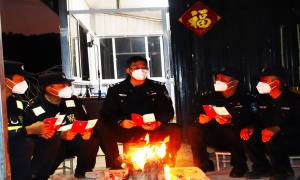 “火塘夜校”讲好党的二十大精神