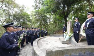 清明扫墓寄哀思 缅怀英烈振警心