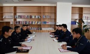 黄骅出入境边防检查站在口岸掀起全国“两会”精神学习热潮