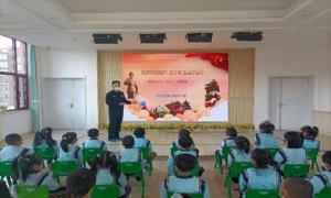 红光边境派出所民警深入校园宣传雷锋精神