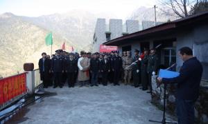 聂拉木出入境边防检查站开展西藏百万农奴解放64周年系列纪念活动