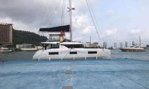 三亚口岸迎来“乙类乙管”后首艘进口“零关税”帆船