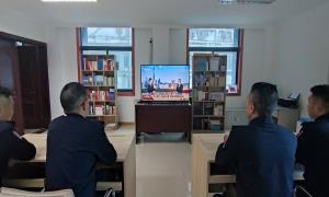 聂拉木出入境边防检查站收听收看全国两会开幕式