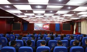 亚东出入境边防检查站组织全站民警收听收看全国两会开幕式