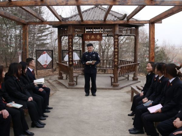 书香润警心 奋进新征程 (2).jpg