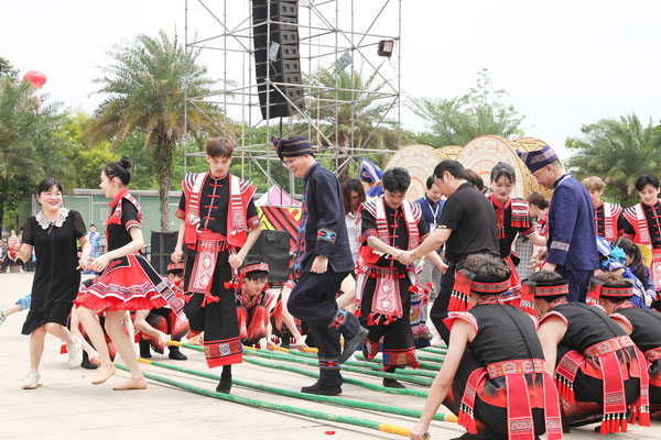 zhuangxiang2.jpg