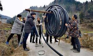 涓涓清水润民心