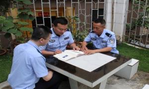 洛本卓边境派出所开展“倡导阅读，共建书香警营”活动