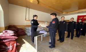 普兰出入境边防检查站工会用心用情暖警惠警  　　