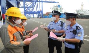 洋浦出入境边防检查站开展“国家安全教育日”系列普法宣传活动