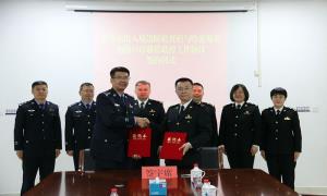 边检海关“双向联动” 打造平安口岸通关环境