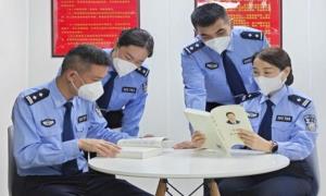皇岗边检民警以别样方式迎接“世界读书日”