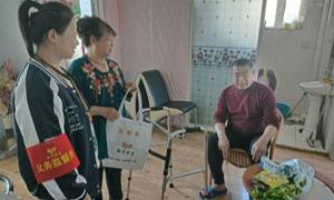邻里互助“友邻包” 问需于老暖民心