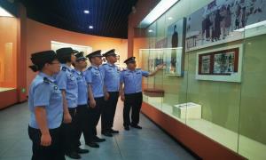 黄骅出入境边防检查站赴马本斋纪念馆组织开展主题党日活动