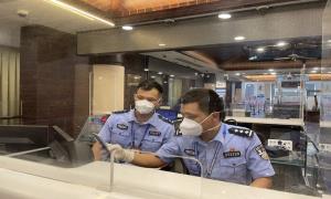 三亚出入境边防检查站高效完成“建扬华擎”号货轮出境边防检查勤务