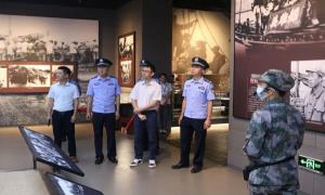 洋浦出入境边防检查站执勤二队党支部与海南集运自贸港党支部联合开展主题党日活动