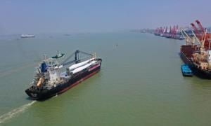 风力发电设备顺利发货！