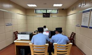 张家港出入境边防检查站查处一起未办理登轮证件上下外国籍船舶案