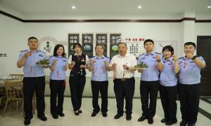 锦州出入境边防检查站与驻地银行开展端午联建活动