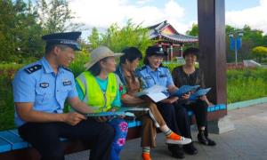 南坪出入境边防检查站开展“12367”服务平台主题宣传活动