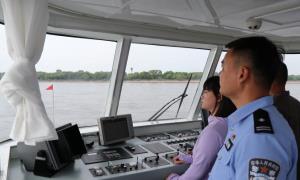 强化界江巡逻管控 全力维护治安稳定