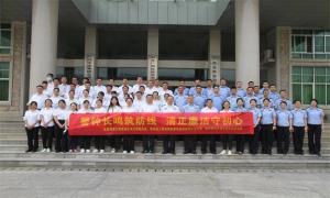 钦州出入境边防检查站到钦州监狱开展廉政警示教育