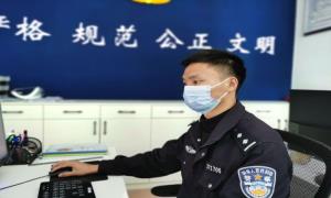 在平凡的岗位上默默坚守