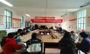 反诈宣传进村寨 警民共守“钱袋子”