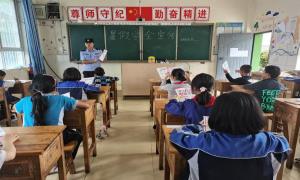 叮铃铃！警察叔叔来上课了！